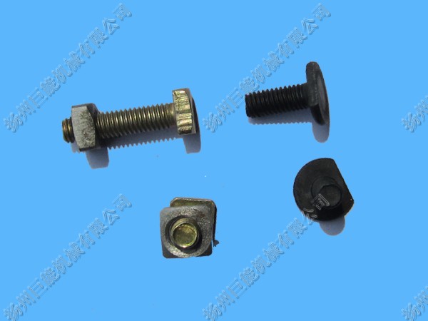 ���^��ĸ����˨